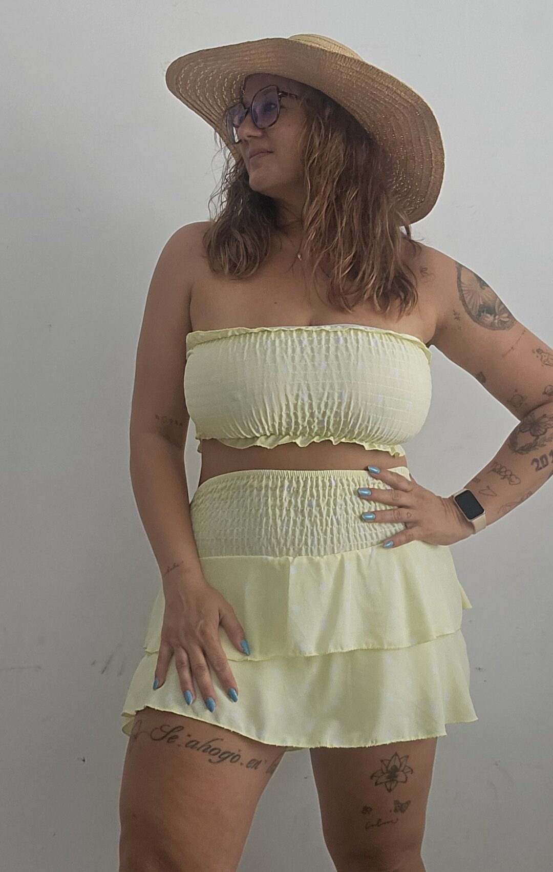 Conjunto lunares amarillo